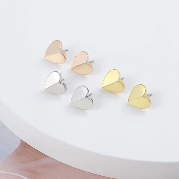 Kate Spade Folded Gold Heart Sud Earring’s - Picture 4 of 4